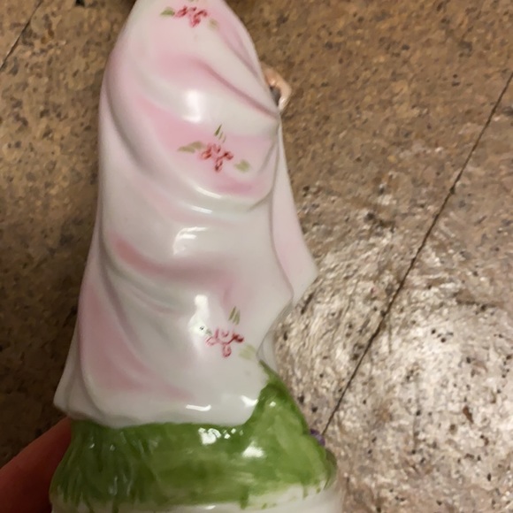 Vintage Porcelain Girl Figurine - Picture 7 of 11